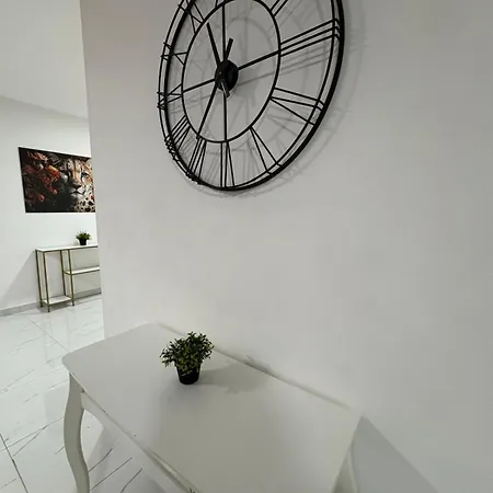 בית אירוח Aurora Penthouse Malta