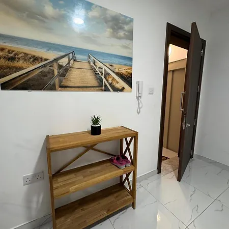 Aurora Penthouse Malta בית אירוח