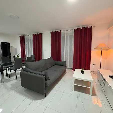 Aurora Penthouse Malta * 그지라