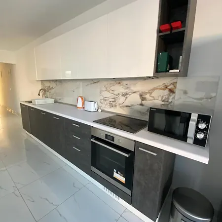 Aurora Penthouse Malta 그지라